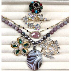 JEWELRY- Live Auction Notification 😊 Like this to be notified when I go LIVE 🎉